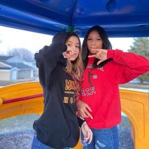 Meet your Posher, Mireya